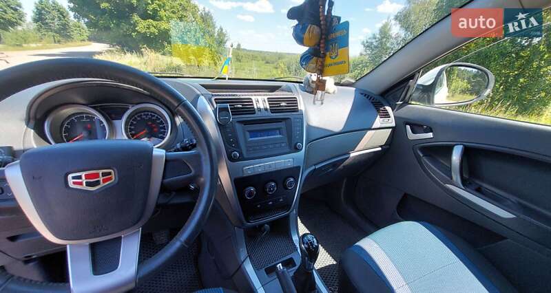 Geely Emgrand X7 2013