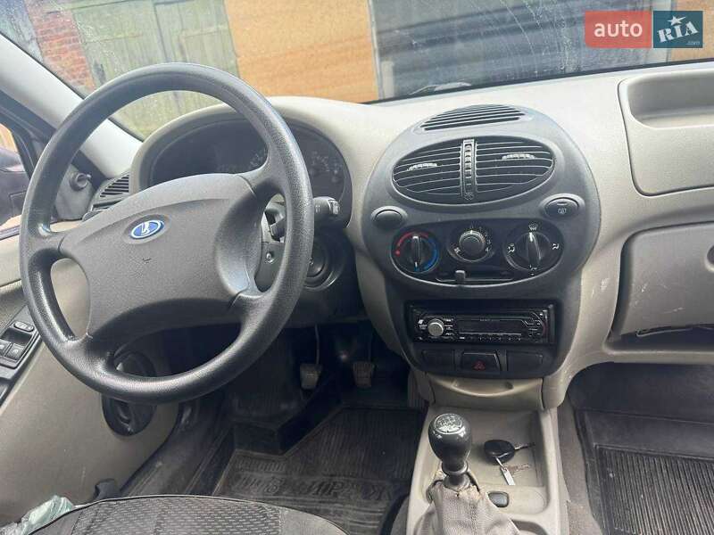 ВАЗ / Lada 1117 Калина 2011