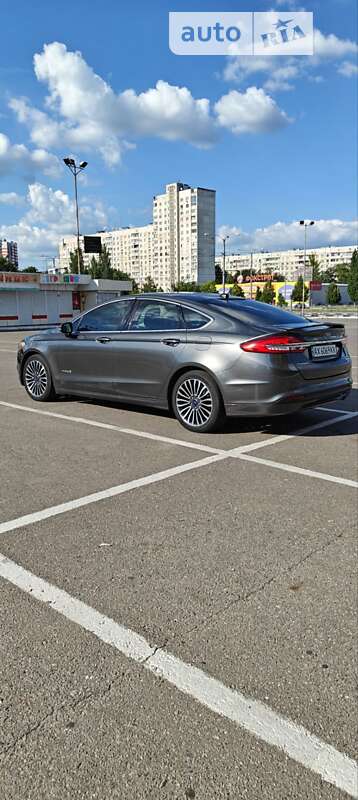 Ford Fusion 2016