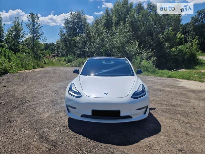 Tesla Model 3 2018