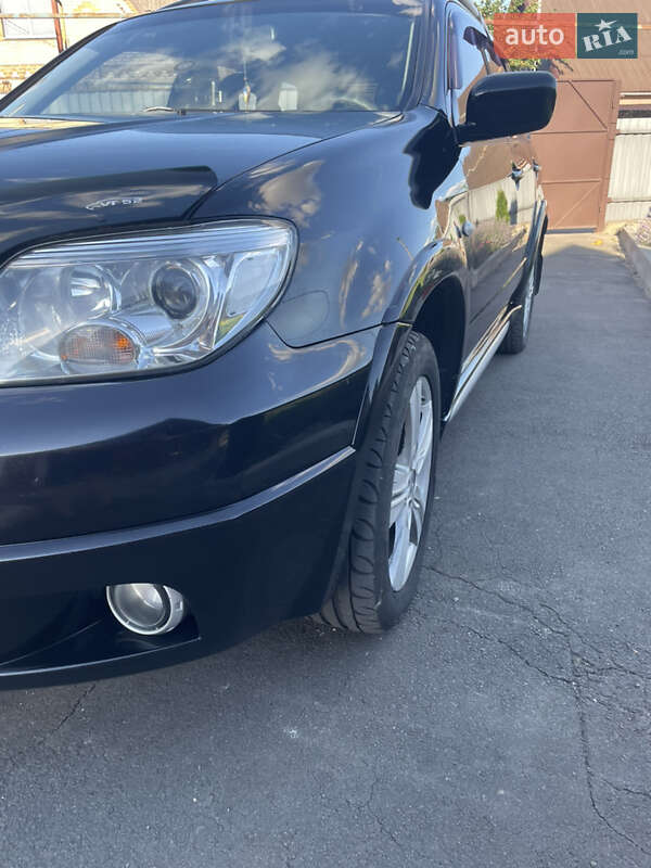 Mitsubishi Outlander 2009