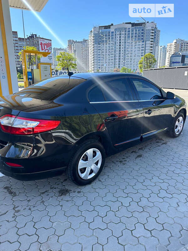 Renault Fluence 2011