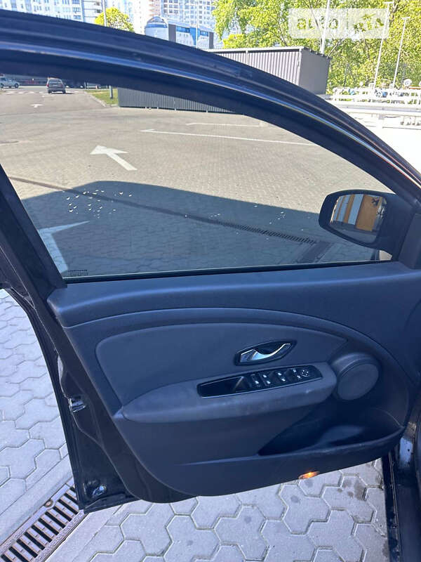 Renault Fluence 2011