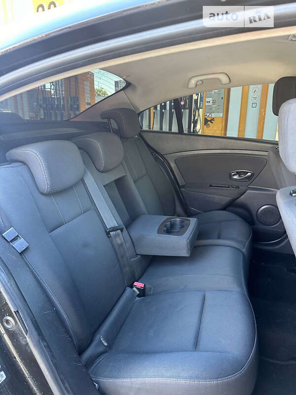 Renault Fluence 2011