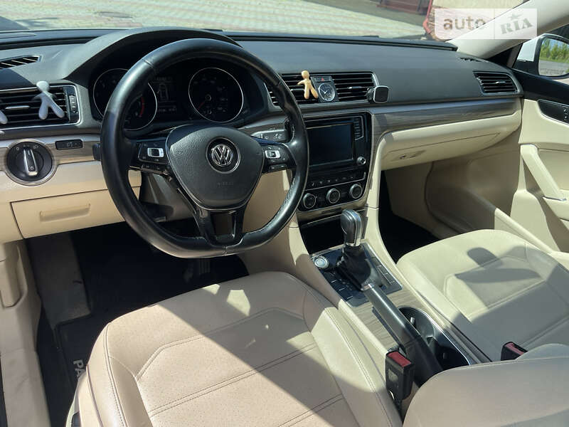 Volkswagen Passat 2016