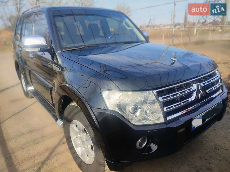 Mitsubishi Pajero 2007