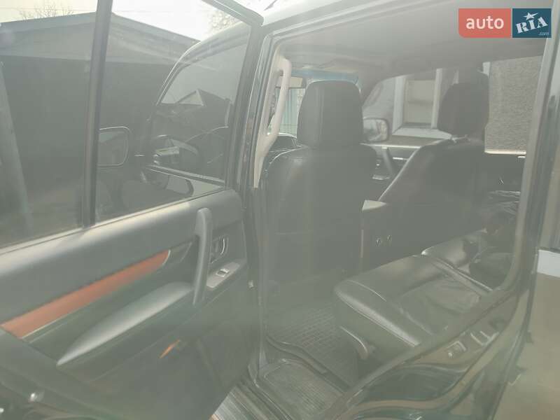 Mitsubishi Pajero 2007