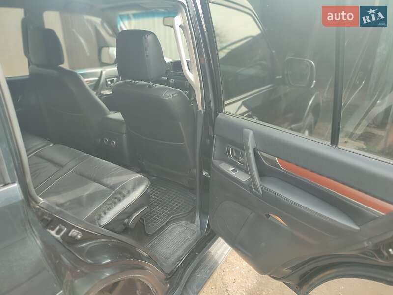 Mitsubishi Pajero 2007