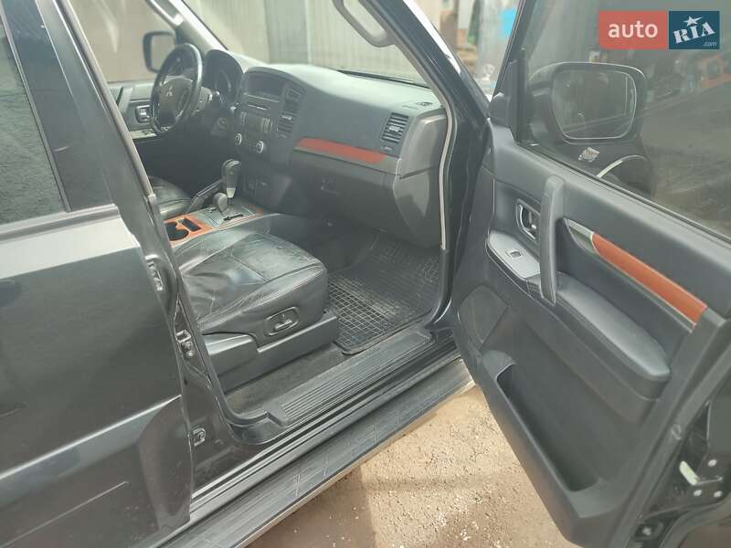 Mitsubishi Pajero 2007