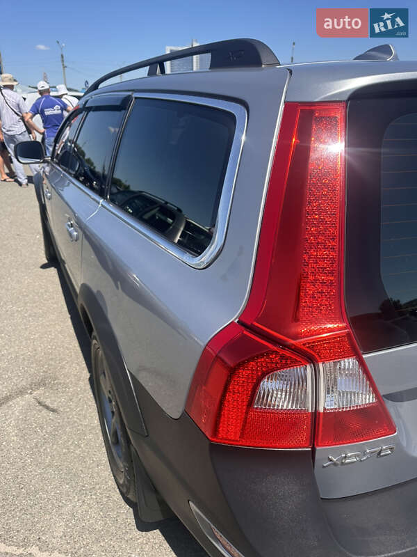Volvo XC70 2013