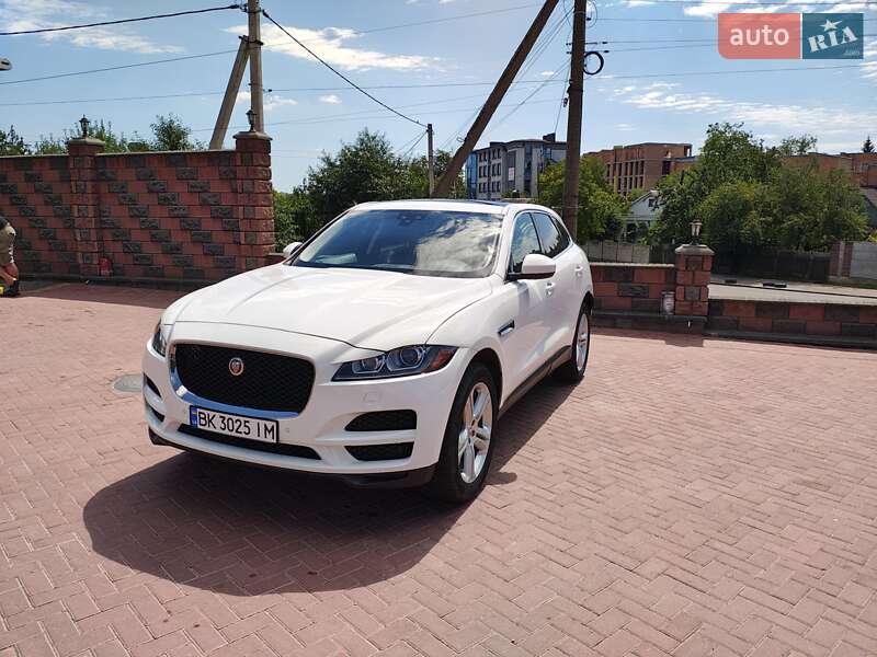 Jaguar F-Pace 2019