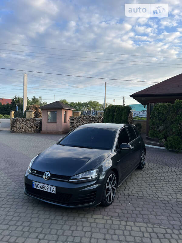 Volkswagen Golf 2014