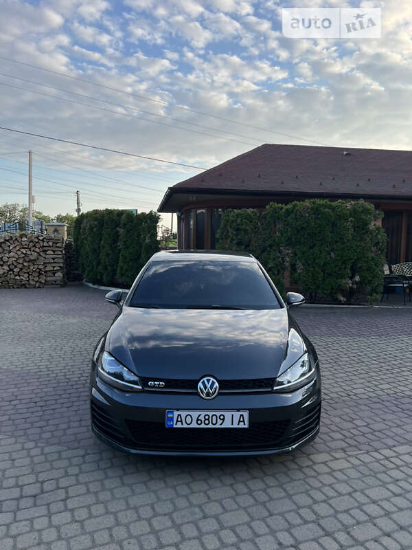 Volkswagen Golf 2014