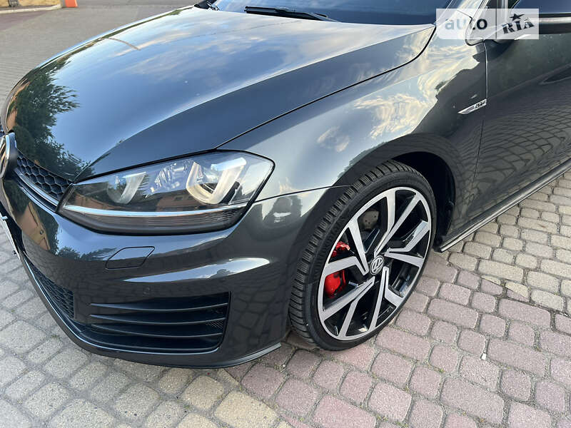 Volkswagen Golf 2014