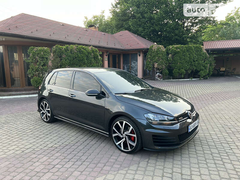 Volkswagen Golf 2014