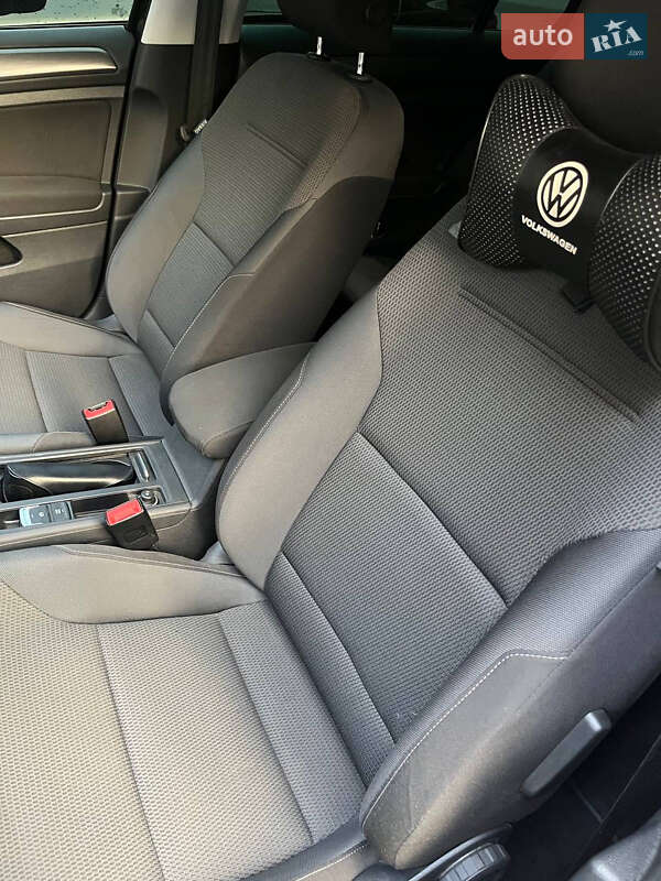 Volkswagen-41