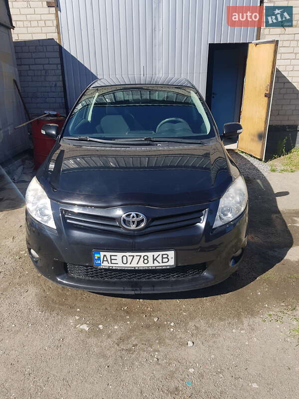 Toyota Auris 2010