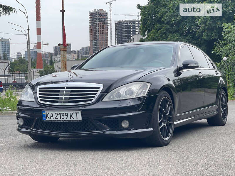 Mercedes-Benz S-Class 2008