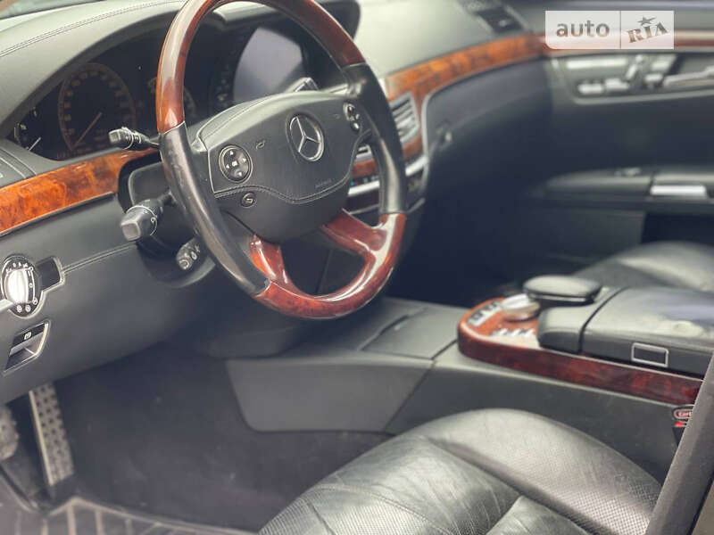 Mercedes-Benz S-Class 2008