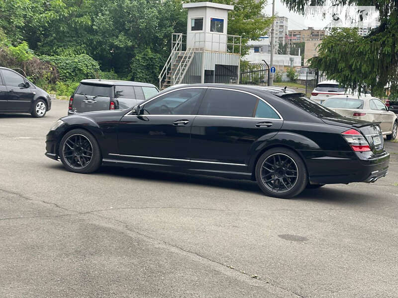 Mercedes-Benz S-Class 2008