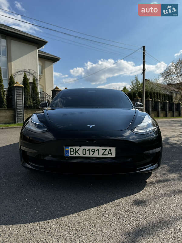 Tesla-4