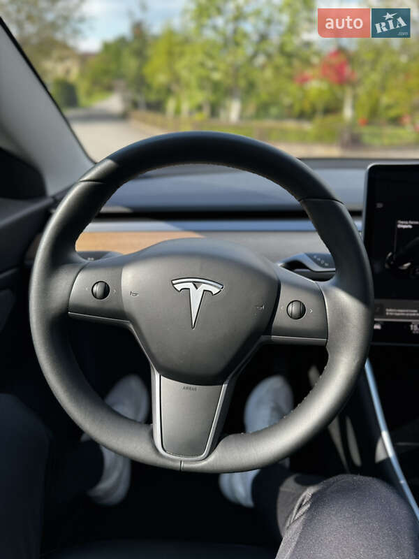 Tesla-25
