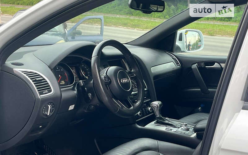 Audi Q7 2012