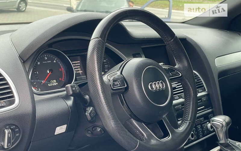 Audi Q7 2012