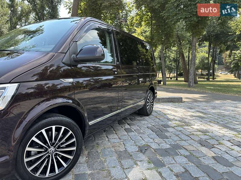 Volkswagen Multivan 2016