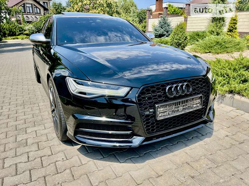 Audi-75