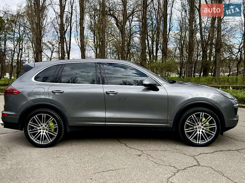 Porsche Cayenne 2015