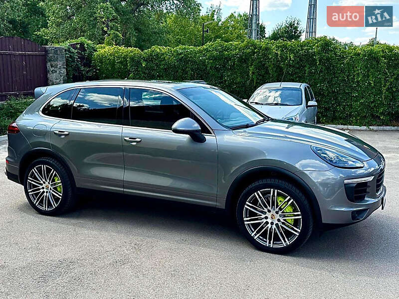Porsche Cayenne 2015