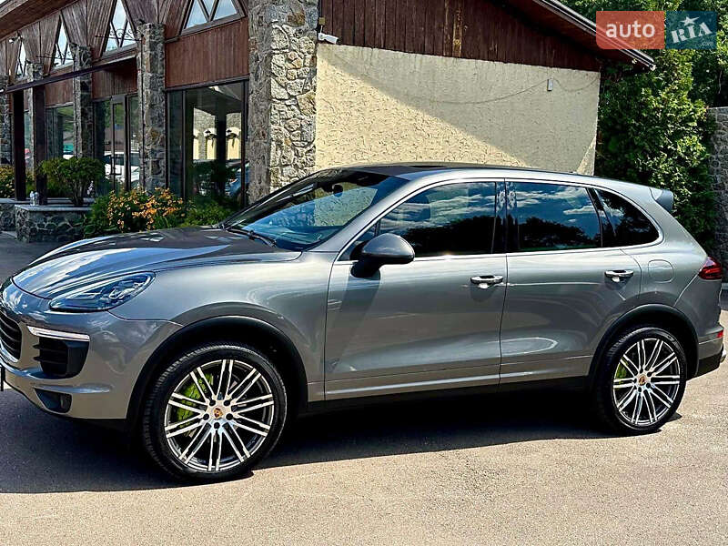 Porsche Cayenne 2015