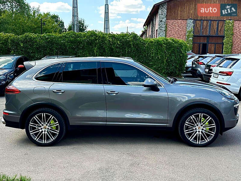 Porsche Cayenne 2015
