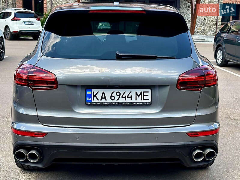 Porsche Cayenne 2015