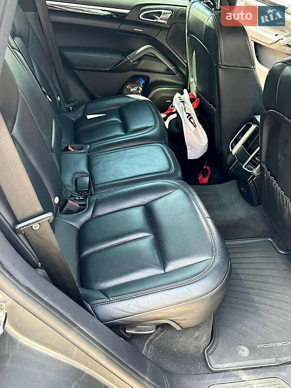 Porsche Cayenne 2015