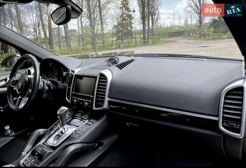 Porsche Cayenne 2015