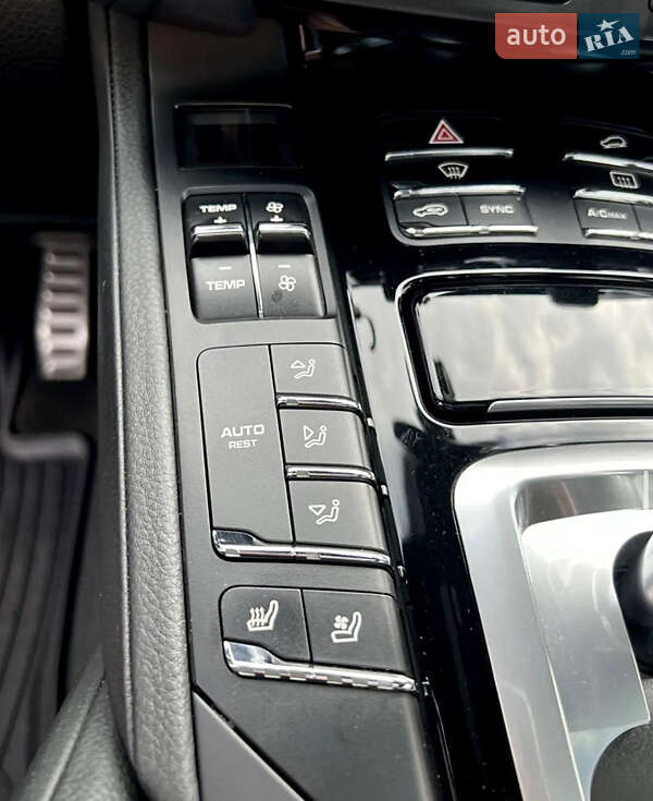 Porsche Cayenne 2015