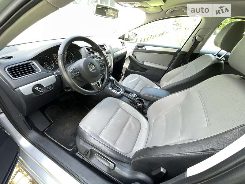 Volkswagen Jetta 2012