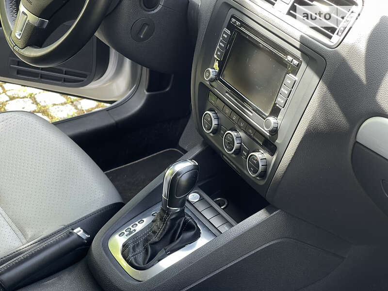 Volkswagen Jetta 2012