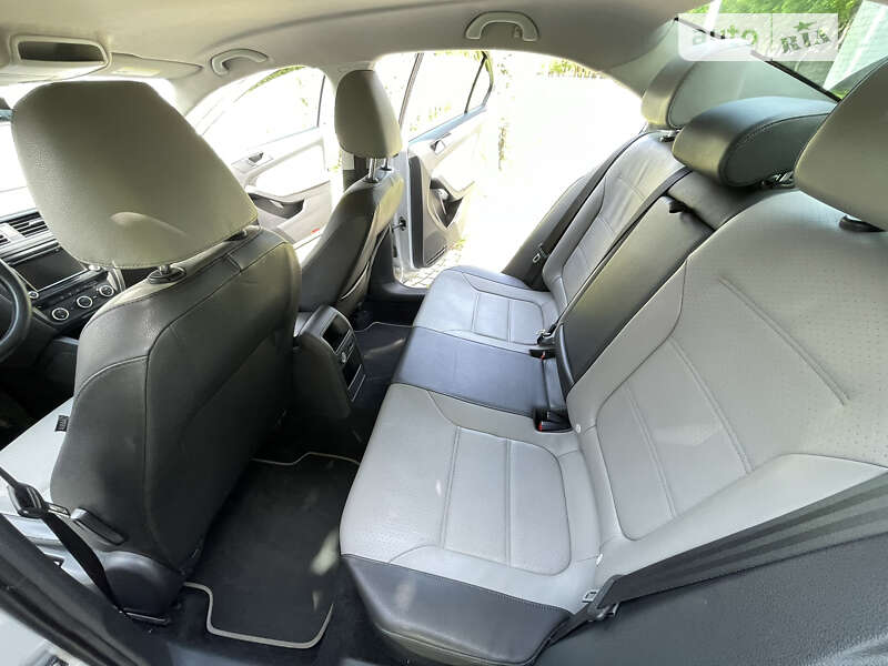 Volkswagen Jetta 2012