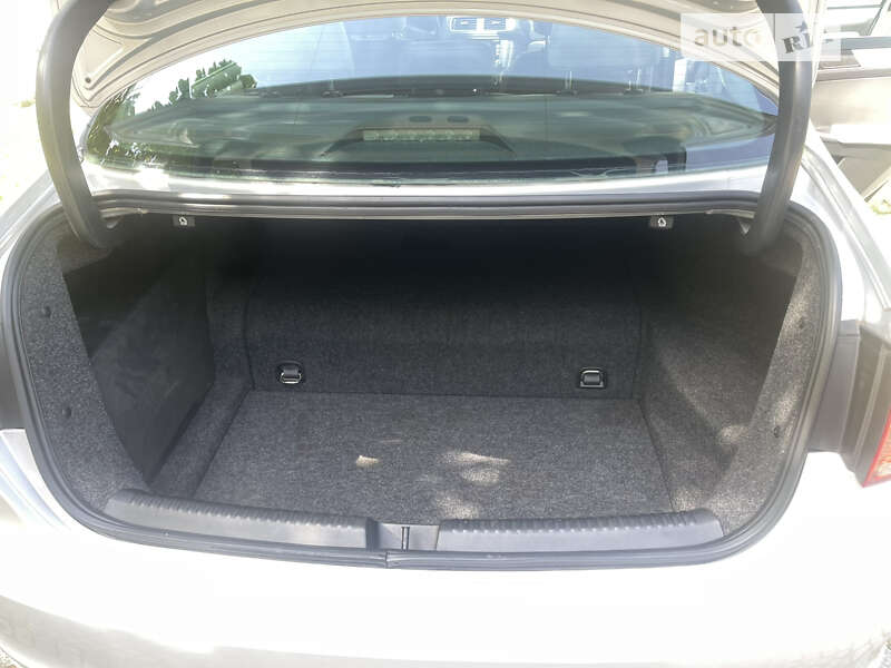 Volkswagen Jetta 2012