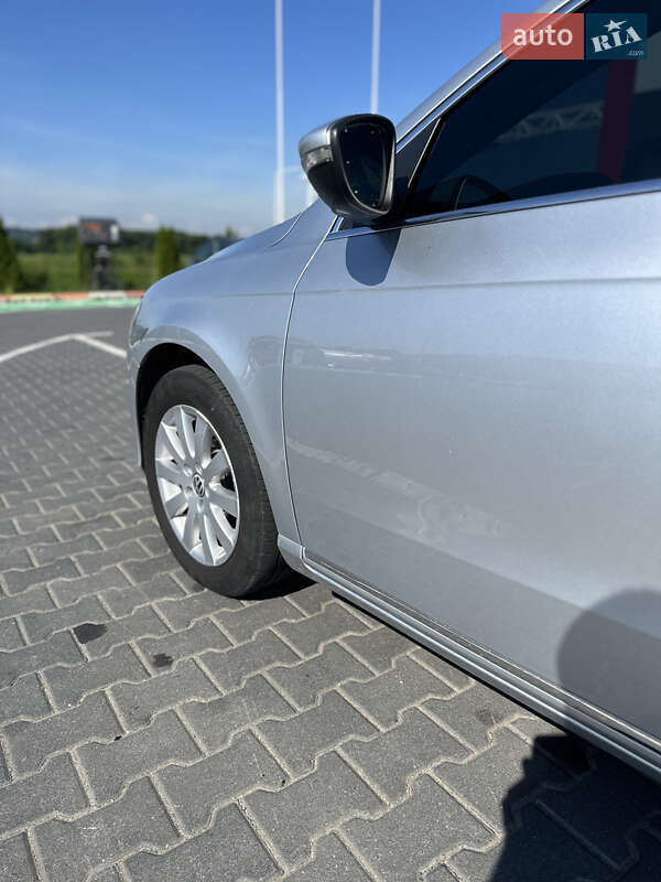 Volkswagen Passat 2012