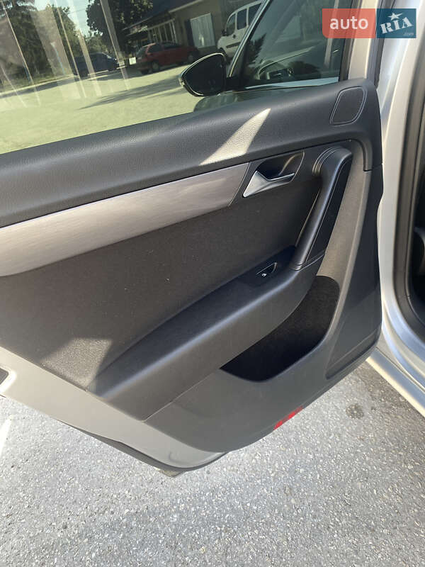 Volkswagen Passat 2012