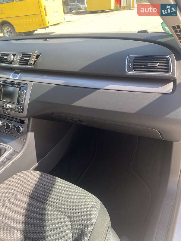 Volkswagen Passat 2012