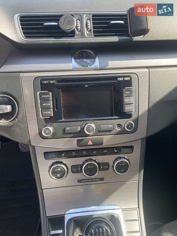 Volkswagen Passat 2012