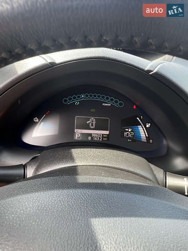 Nissan-12