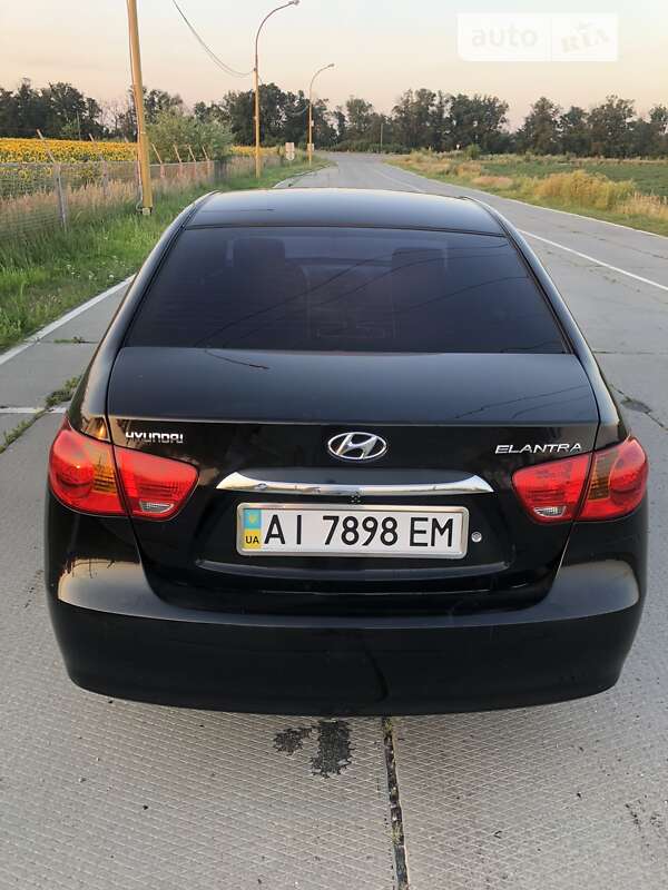 Hyundai-8