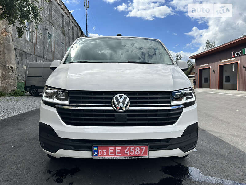 Volkswagen Caravelle 2021