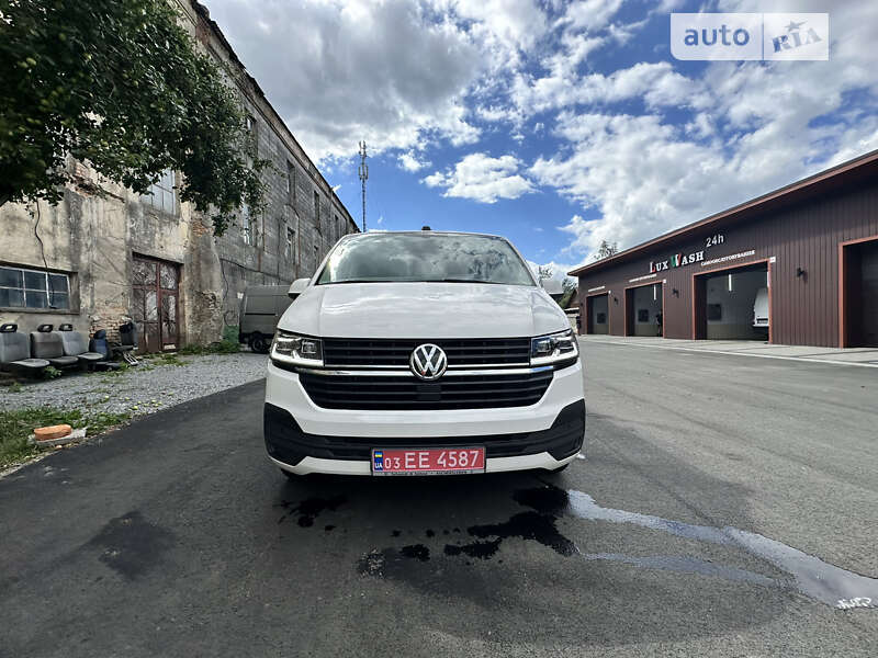 Volkswagen Caravelle 2021